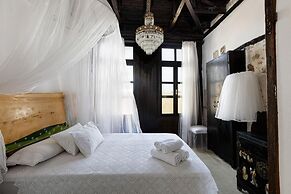 Antonia's House