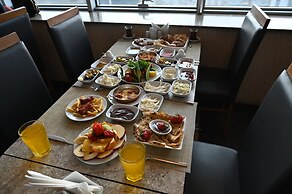 Barden Hotel