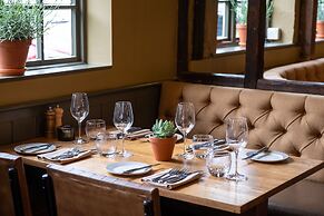 The Cricketers