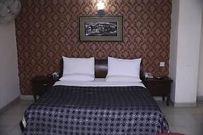 Mars Hotel Lahore