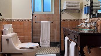Heritage Luxury Suites- ALL Suite Hotel