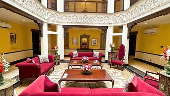 Heritage Luxury Suites- ALL Suite Hotel