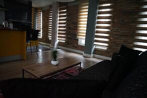 Corner Park Suites