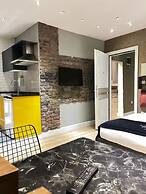 Corner Park Suites