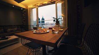 Corner Park Suites