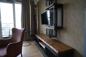 Corner Park Suites