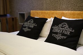 Corner Park Suites