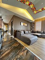 Corner Park Suites