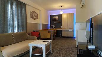 Gold Suite