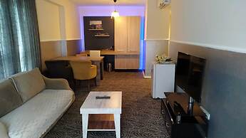Gold Suite