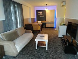 Gold Suite