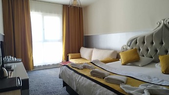 Gold Suite