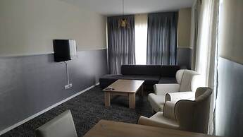 Gold Suite