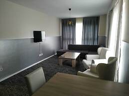 Gold Suite