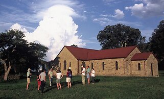 Fugitives' Drift Lodge