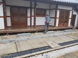 Sarangroo