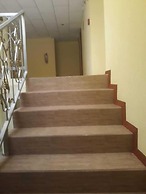 J&E hotel
