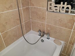 Hinde Holiday Home