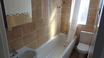 Hinde Holiday Home