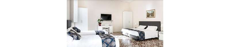 Hotel St. James