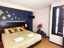 Patra Phrasing Boutique Hotel