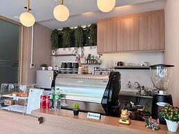 Patra Phrasing Boutique Hotel