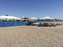 Venavera H21a - 2 Dorm / 1bath Walk to Beach