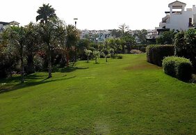 Venavera H21a - 2 Dorm / 1bath Walk to Beach