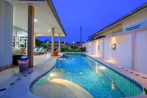 Blue Sky Pool Villa
