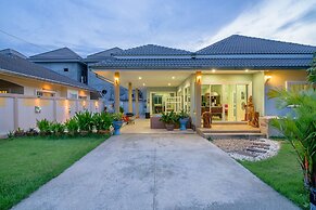 Blue Sky Pool Villa