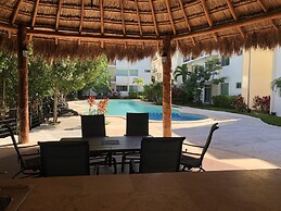 Playa Suites Apartment