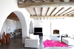 Villa DeLucien