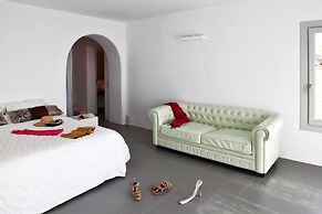 Villa DeLucien