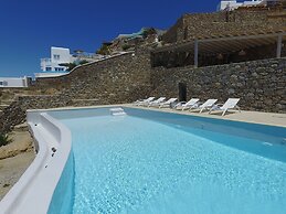Villa DeLucien