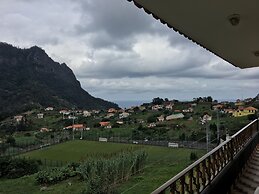 Pereiras House - Mountain & Sea