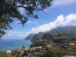 Pereiras House - Mountain & Sea
