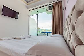 The City Gate Hotel