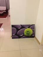 Lawang Suite 2 Bedroom Corner Apartment