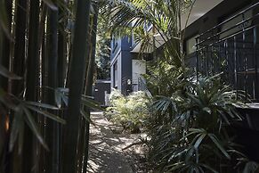 Ballantyne at Mosman Serviced Apartment