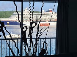 Puataukanave International Hotel