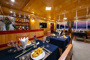 Azela Cruise