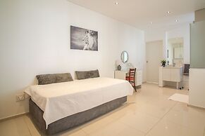 Funkey Villas