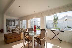 Funkey Villas