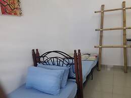 Tampoi Homestay