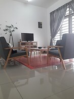 Tampoi Homestay