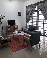 Tampoi Homestay