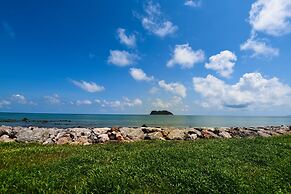 The Beach Resort & Residence