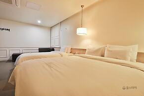 Gracias Hotel Gimhae