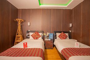 Traveler's Holiday Inn
