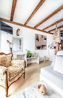 Limeri Traditional Guest House